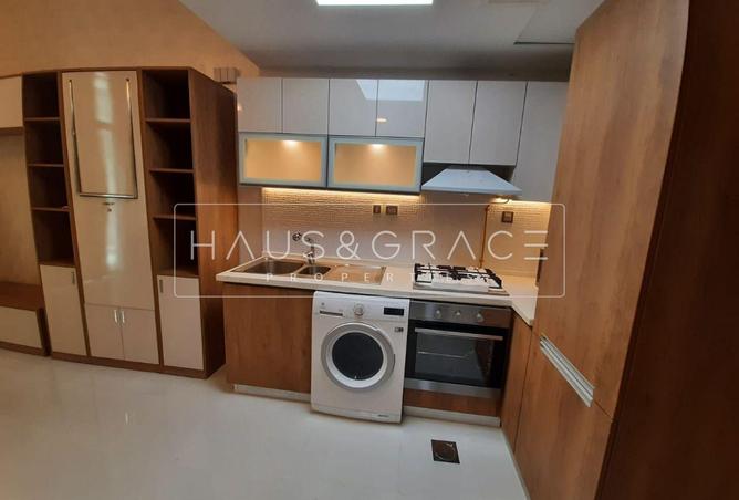 87042418 - Property Image 2