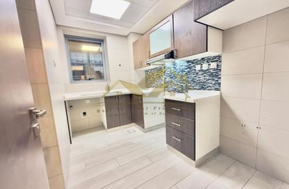 Apartment - 1 Bedroom - 2 Bathrooms for rent in Jumeirah Garden City - Al Satwa - Dubai