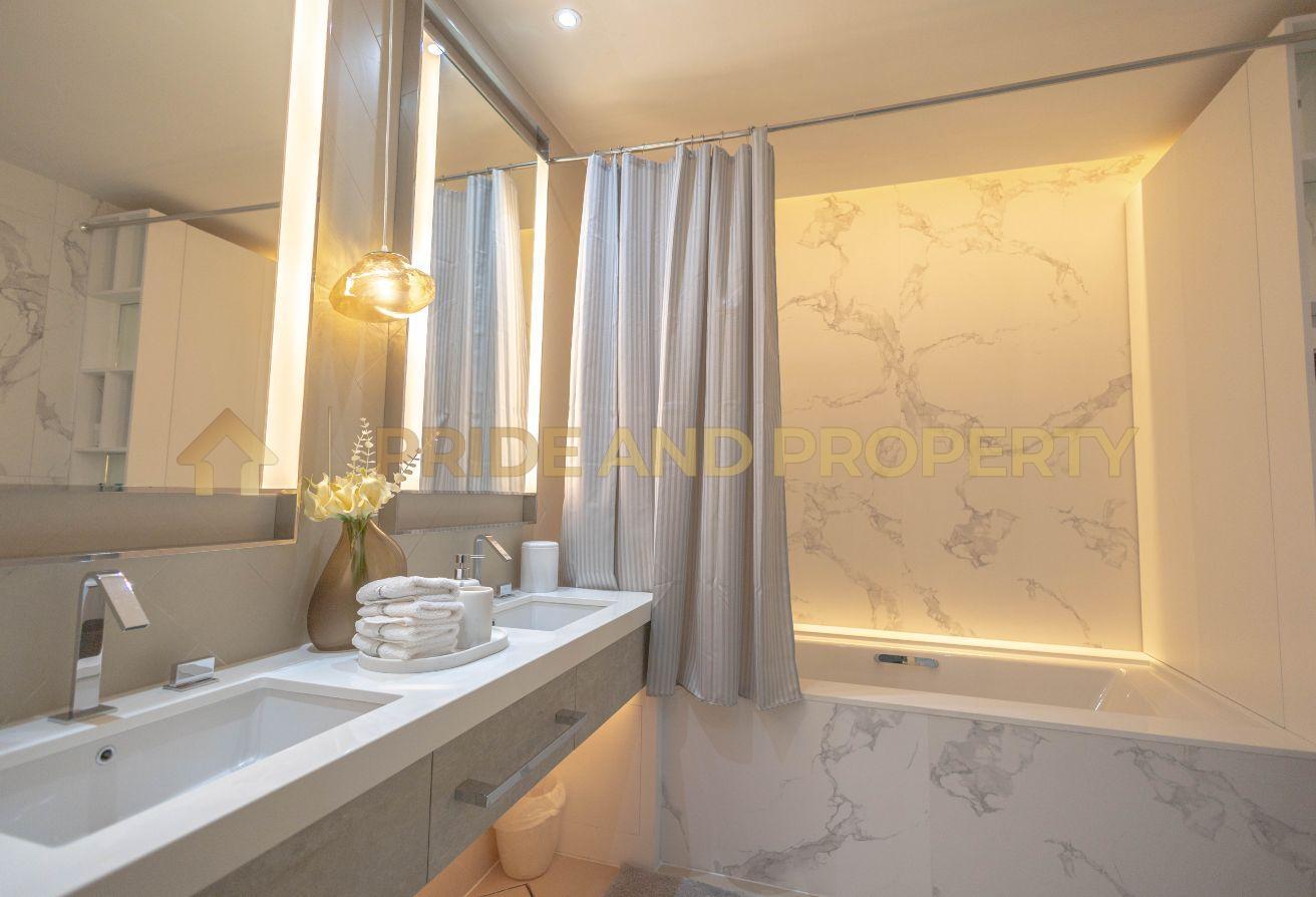 Elegant 3BR | Burj Khalifa View | Fully Furnished photo 18