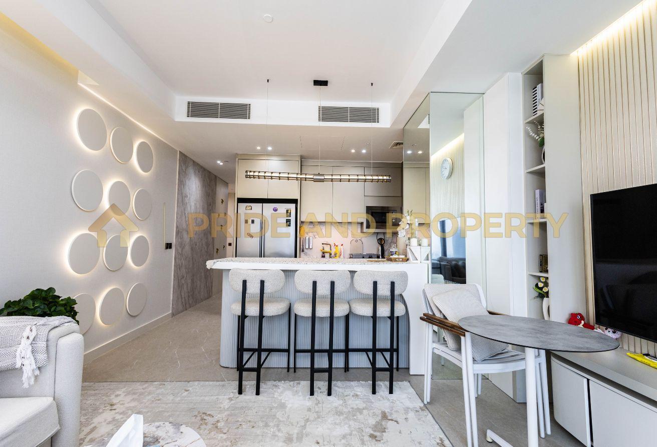 Elegant 3BR | Burj Khalifa View | Fully Furnished photo 11