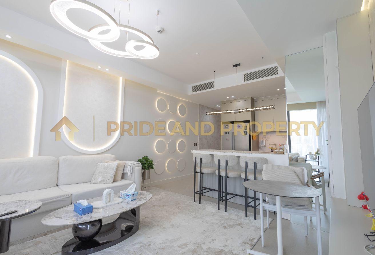 Elegant 3BR | Burj Khalifa View | Fully Furnished photo 8