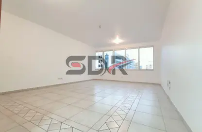 Apartment - 3 Bedrooms - 4 Bathrooms for rent in C2 Mohamad Al Meheir - Al Falah Street - City Downtown - Abu Dhabi