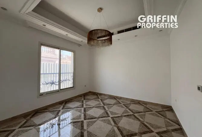 128367820 - Property Image 3