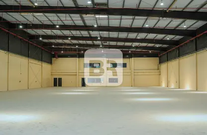 Warehouse - Studio - 1 Bathroom for rent in Dubai Investment Park 1 (DIP 1) - Dubai Investment Park (DIP) - Dubai