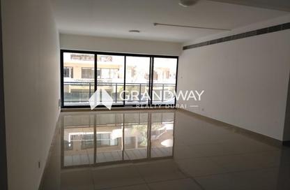 Apartment - 2 - 2 for rent in AAAF 2 Building - Al Mankhool - Bur Dubai - Dubai