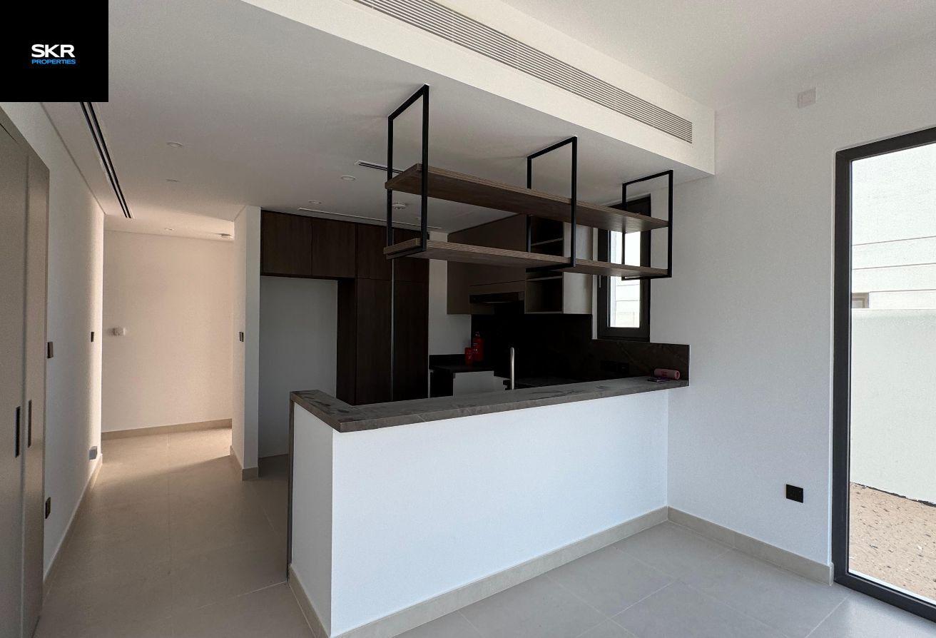 Landscaped | Ready to Move-in | Single Row photo 3