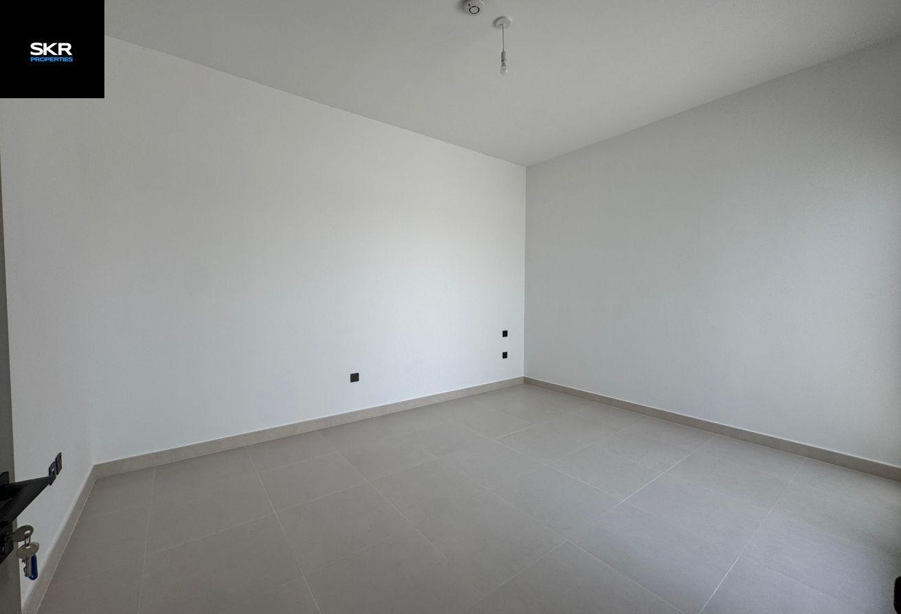 Landscaped | Ready to Move-in | Single Row photo 11