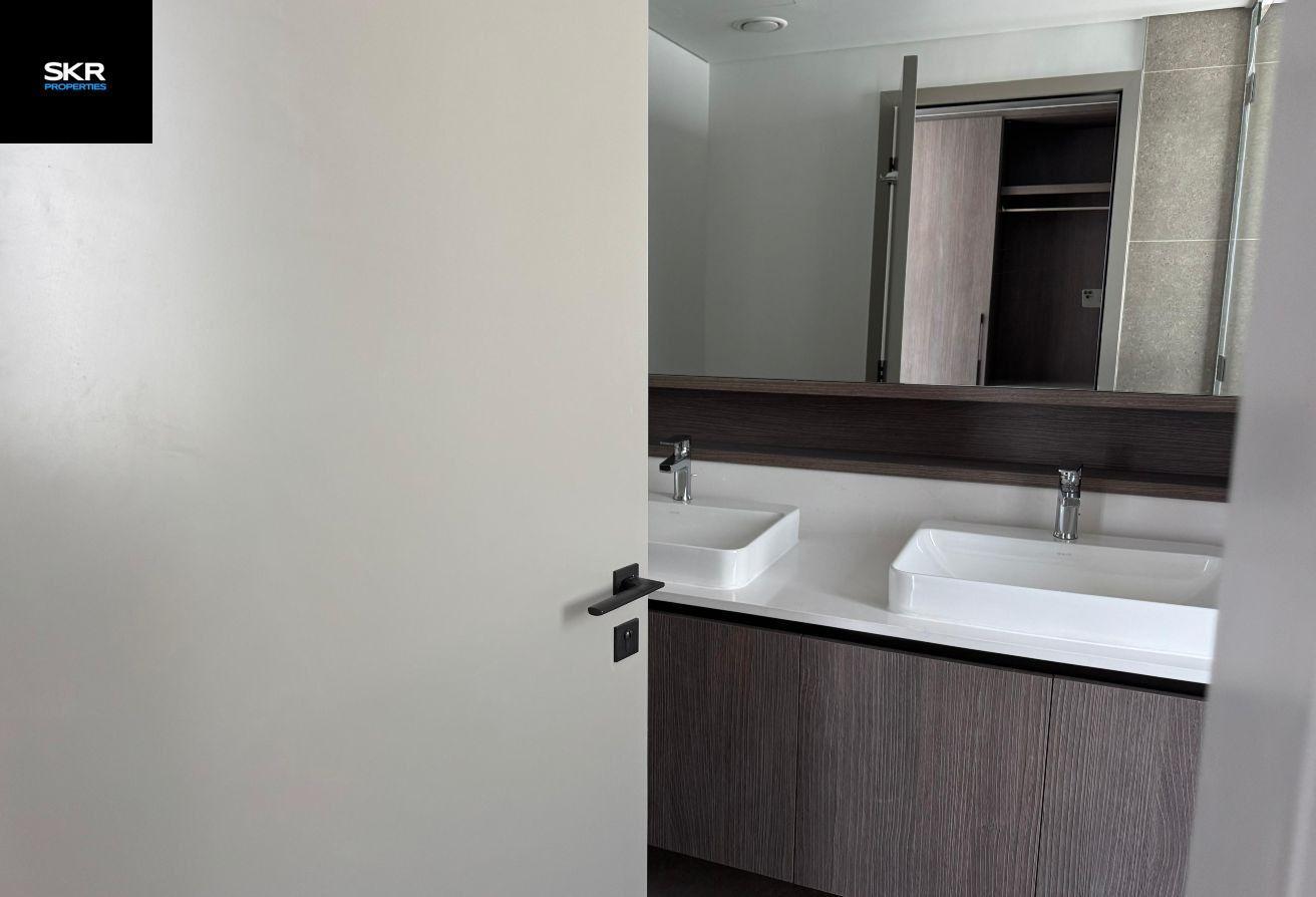 Landscaped | Ready to Move-in | Single Row photo 12