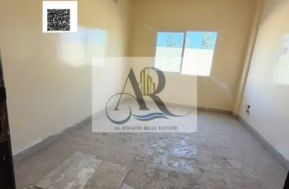 سكن عمال - استوديو - 8 حمامات للايجار في الجرف الصناعية 3 - الجرف الصناعية - عجمان