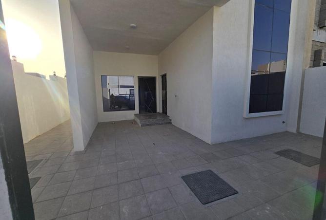 53572990 - صورة العقار 3