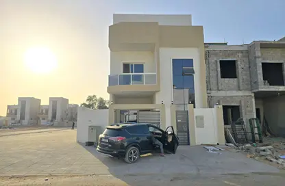 تاون هاوس - 5 غرف نوم - 7 حمامات للبيع في الحليو 2 - الحليو - عجمان