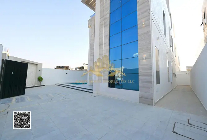 161412145 - Property Image 2