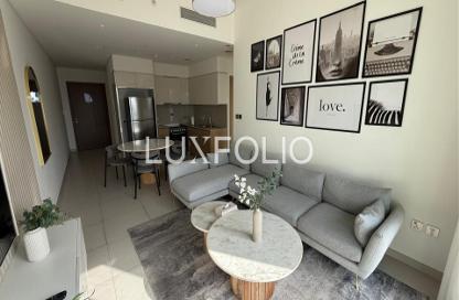 Apartment - 2 Bedrooms - 2 Bathrooms for rent in Burj Royale - Downtown Dubai - Dubai