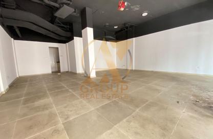 Retail - Studio for rent in Building Z01 - England Cluster - International City - Dubai