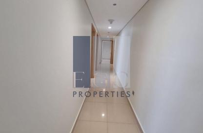 Apartment - 3 Bedrooms - 4 Bathrooms for rent in United Square - Al Khalidiya - Abu Dhabi