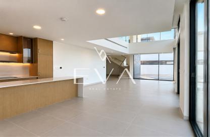 Villa - 4 - 6 for sale in Farm Gardens - The Valley - Dubai