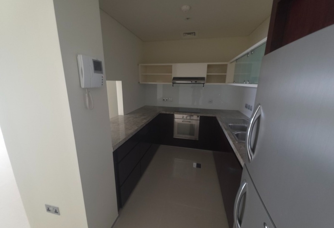 UNFURNISHED 2BR | HIGH FLOOR | BRIGHT gallery image