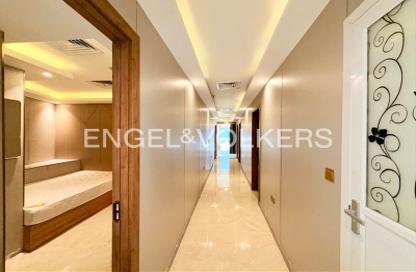 Shop - Studio - 1 Bathroom for rent in Azure - Dubai Marina - Dubai