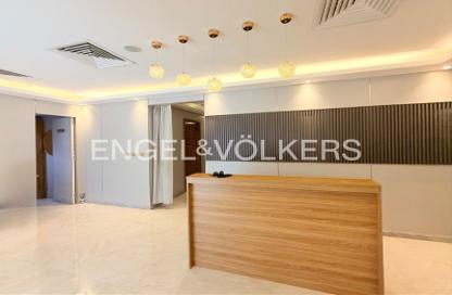 Shop - Studio - 1 Bathroom for rent in Azure - Dubai Marina - Dubai