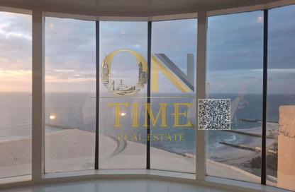 Apartment - 1 - 2 for rent in Corniche Tower - Ajman Corniche Road - Ajman Apartment - 1 - 2 for rent in Corniche Tower - Ajman Corniche Road - Ajman