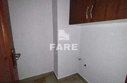 Apartment - 3 Bedrooms - 4 Bathrooms for rent in Ameer Bu Khamseen Tower - Al Majaz 3 - Al Majaz - Sharjah