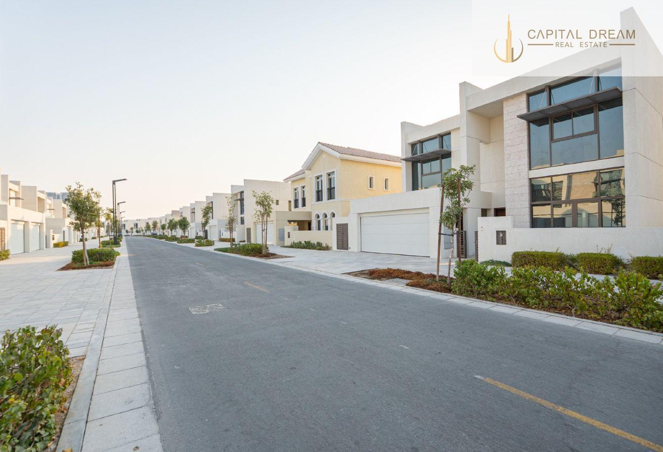 FULLY UPGRADED | BRAND NEW | SKYLINE VIEW photo 4