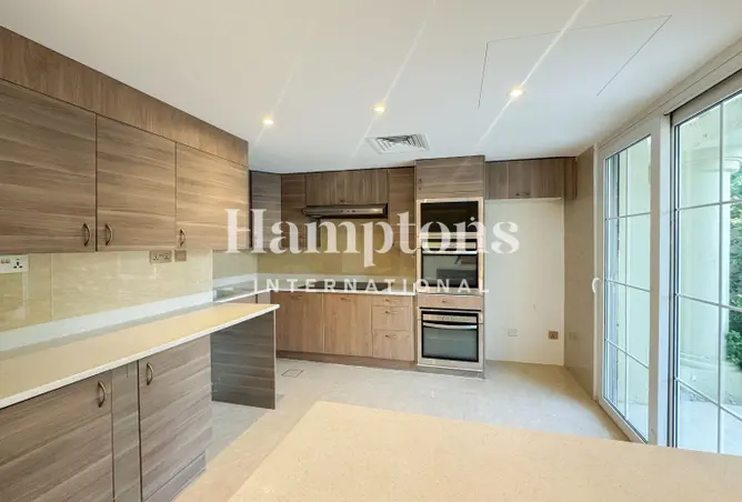 166552100 - Property Image 3