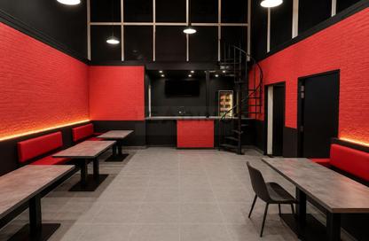 Retail - Studio - 1 Bathroom for rent in Oxford Tower - Business Bay - Dubai