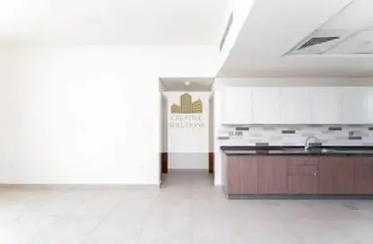 شقة - 2 غرف نوم - 3 حمامات للايجار في عزيزي ستار - الفرجان - دبي