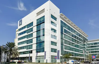 Office Space - Studio - 1 Bathroom for rent in Emaar Business Park Building 3 - Emaar Business Park - Sheikh Zayed Road - Dubai