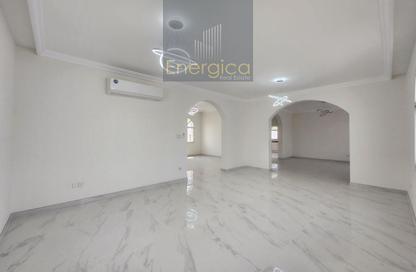Villa - 3 Bedrooms - 4 Bathrooms for rent in Jumeirah 2 Villas - Jumeirah 2 - Jumeirah - Dubai