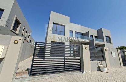 Villa - 5 - 6 for rent in Dasman - Halwan - Sharjah