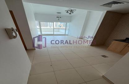 Apartment - 1 - 1 for rent in Business Bay - Dubai