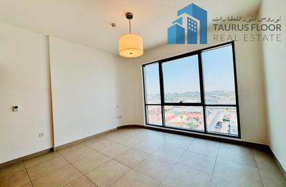 Apartment - 3 Bedrooms - 5 Bathrooms for rent in Al Nasr Sports Club - Oud Metha - Bur Dubai - Dubai