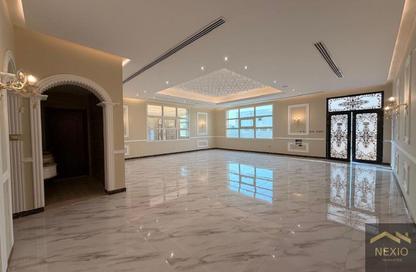 Villa - 4 - 5 for rent in Nad Al Sheba 4 - Nad Al Sheba - Dubai