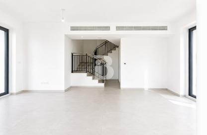 Townhouse - 4 - 4 for rent in Verona - Damac Hills 2 - Dubai
