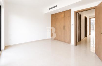 Townhouse - 4 - 4 for rent in Verona - Damac Hills 2 - Dubai
