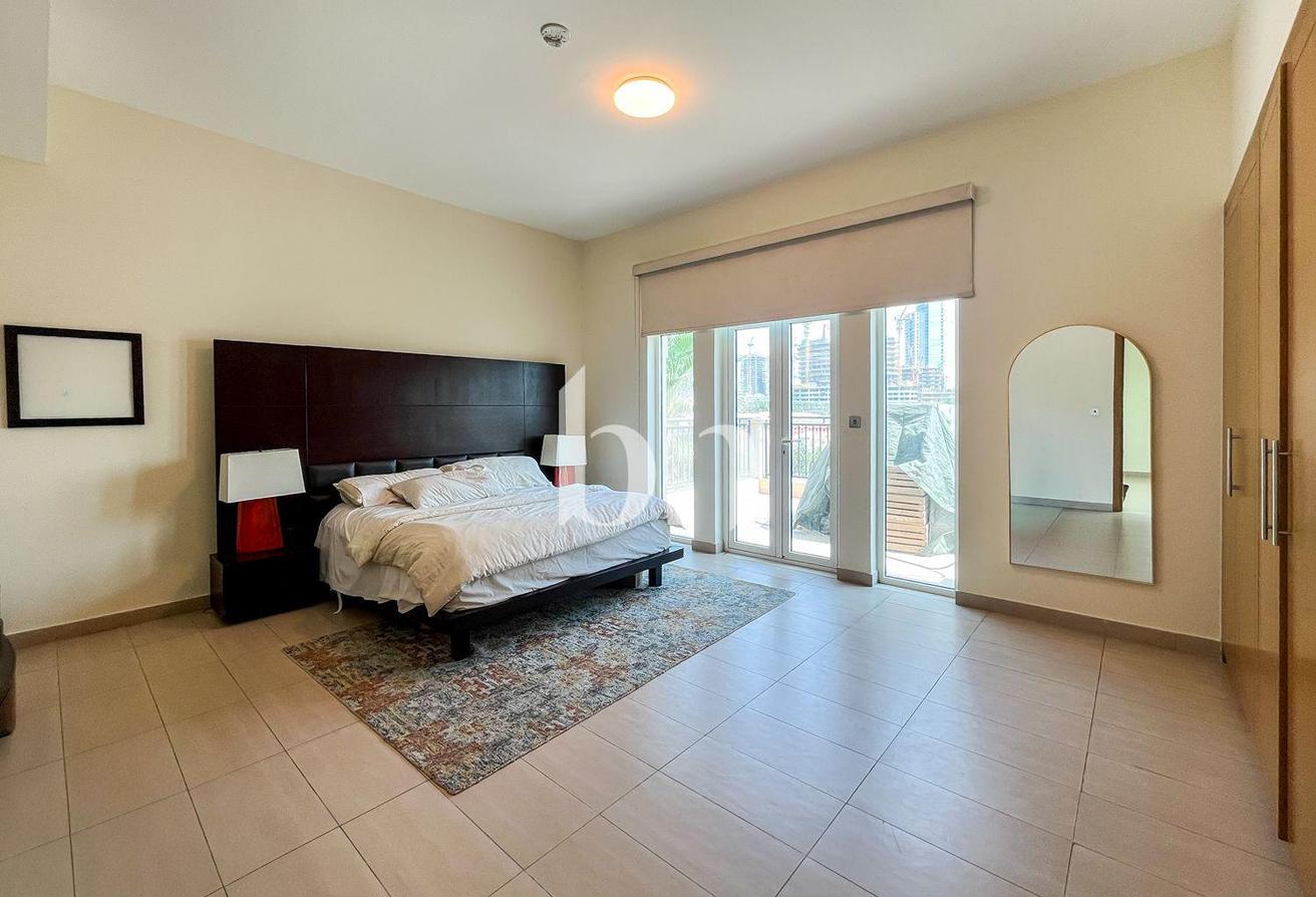 Furnished | Easy Access | Private Garden photo 14