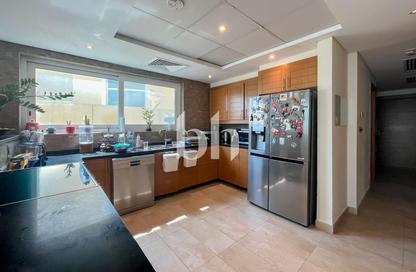 Villa - 4 - 5 for rent in Legacy Nova Villas - District 9 - Jumeirah Park - Dubai Villa - 4 - 5 for rent in Legacy Nova Villas - District 9 - Jumeirah Park - Dubai