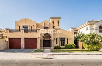 Villa - 5 Bedrooms - 6 Bathrooms for rent in Signature Villas Frond E - Signature Villas - Palm Jumeirah - Dubai