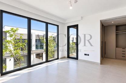 Townhouse - 4 - 5 for rent in Aura Gardens - Tilal Al Ghaf - Dubai