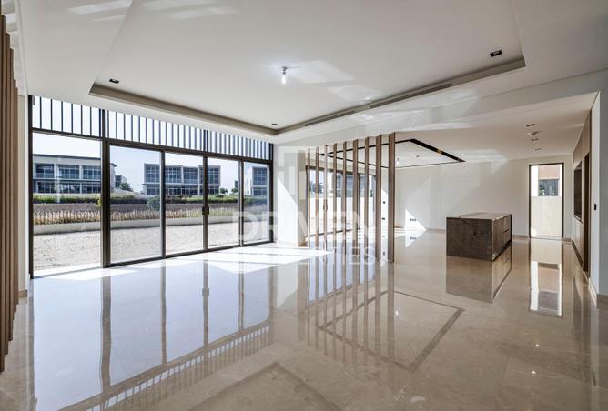 94013559 - Property Image 2