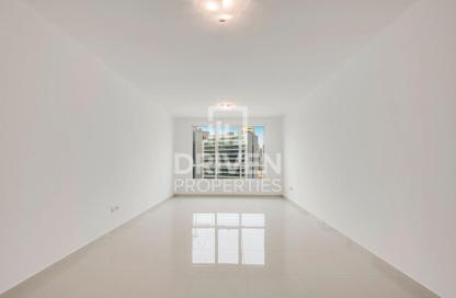 Apartment - 2 Bedrooms - 2 Bathrooms for rent in Coral Tower - Business Bay - Dubai