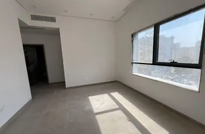 Apartment - 1 Bedroom - 1 Bathroom for rent in Al Qulaya'ah - Al Sharq - Sharjah Apartment - 1 Bedroom - 1 Bathroom for rent in Al Qulaya'ah - Al Sharq - Sharjah
