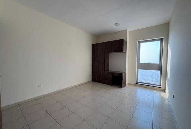 2 BR| HIGH FLOOR| CITY VIEW| VACANT| WITH BALCONY photo 2