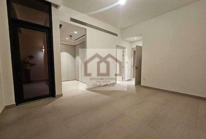 128374158 - Property Image 2