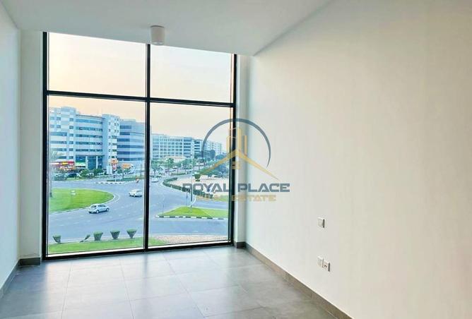 76966507 - Property Image 3