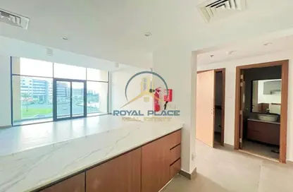 Apartment - 2 Bedrooms - 3 Bathrooms for rent in The Edge - Dubai Investment Park (DIP) - Dubai