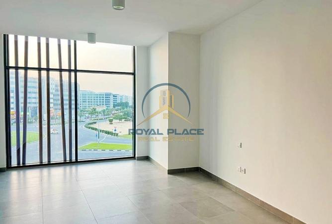 76966507 - Property Image 2