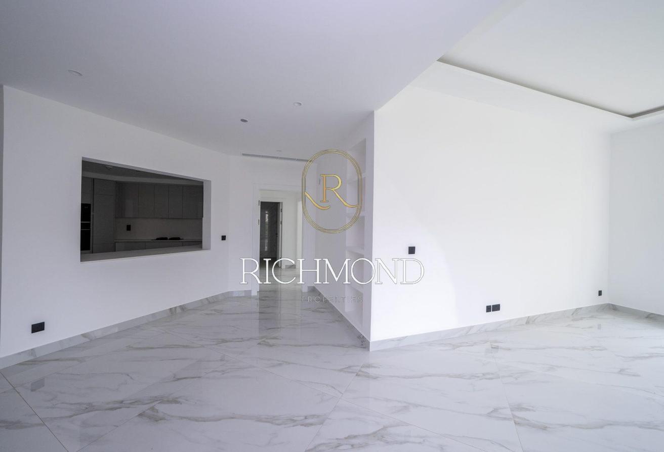 Fully Upgraded | Modern Finish | Spacious photo 9